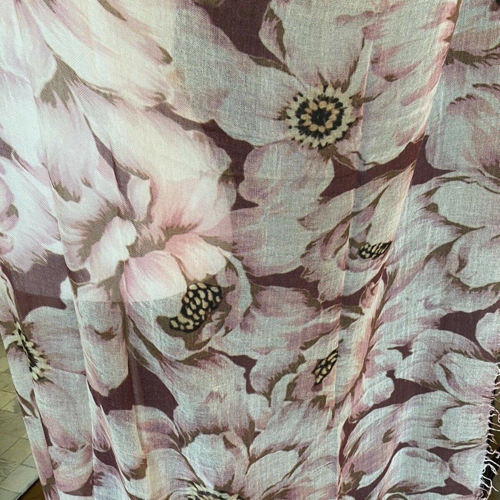 New Authentic Chan Luu Peony Floral Print Cashmere Silk Scarf  Color: Tawny Port - Picture 4 of 7